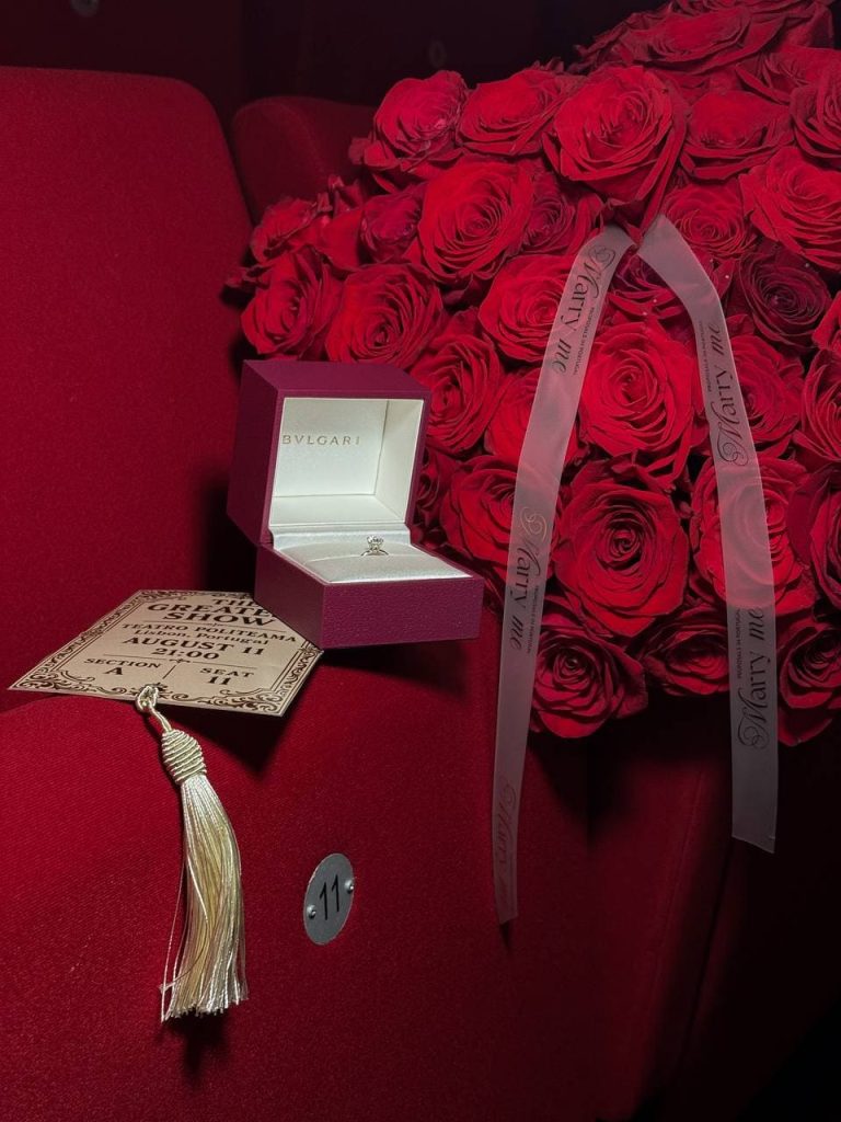An Elegant Proposal in a Lisbon Theatre